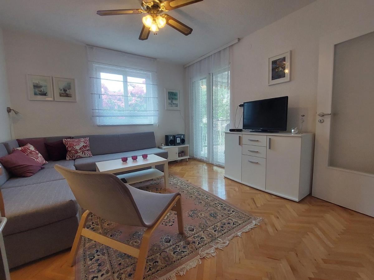 Apartment Emili مارينا المظهر الخارجي الصورة