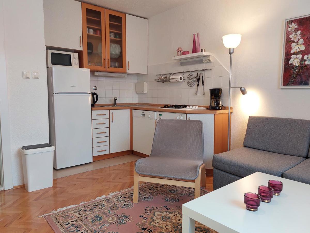 Apartment Emili مارينا المظهر الخارجي الصورة